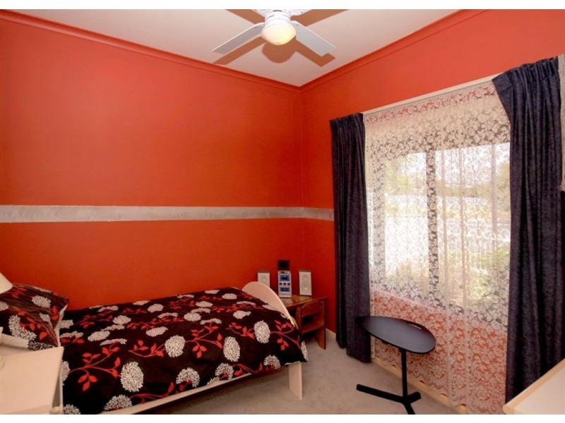 11 Lanark Avenue, Mitchell Park SA 5043