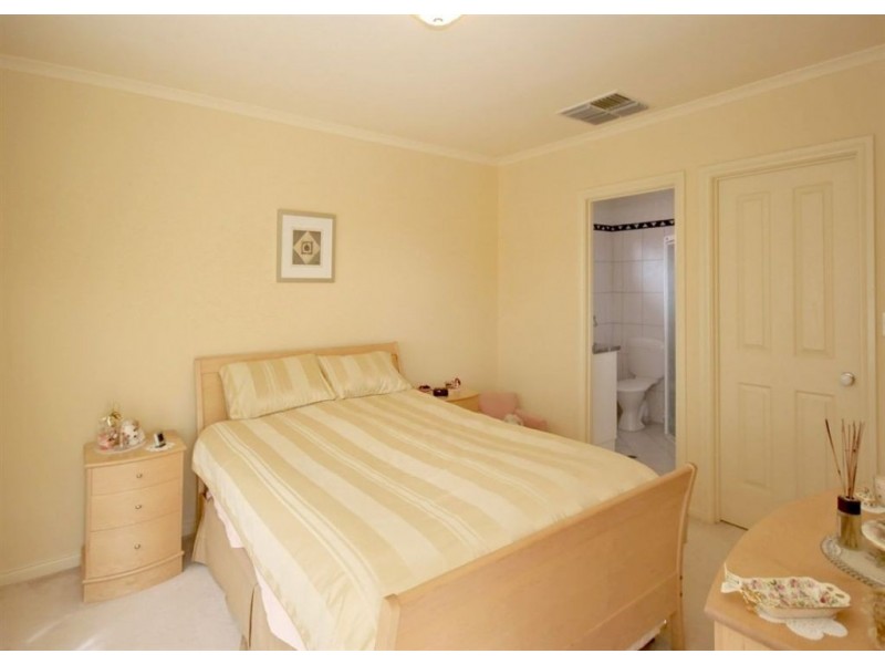 2 Mayfair Avenue, Somerton Park SA 5044