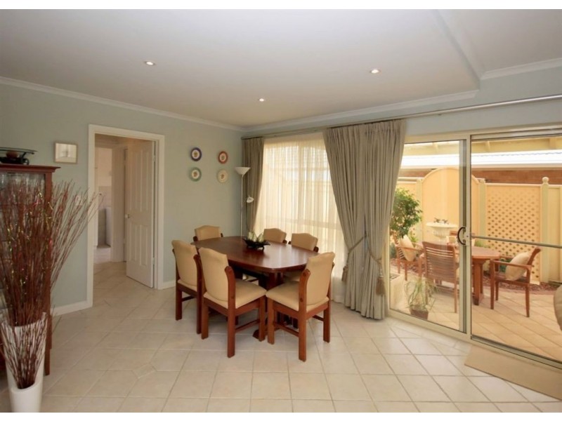 2 Mayfair Avenue, Somerton Park SA 5044