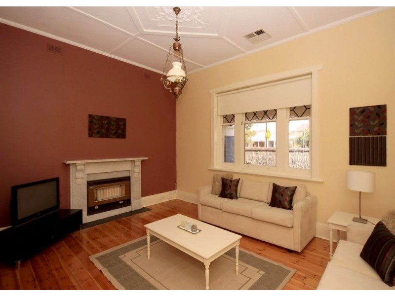 4 South Street, Henley Beach SA 5022