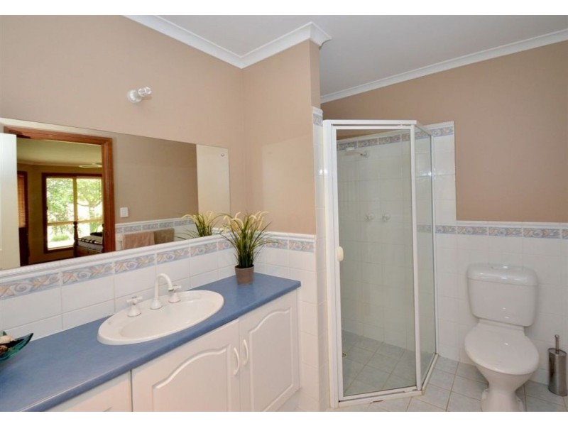 8 Opala Court, Hallett Cove SA 5158