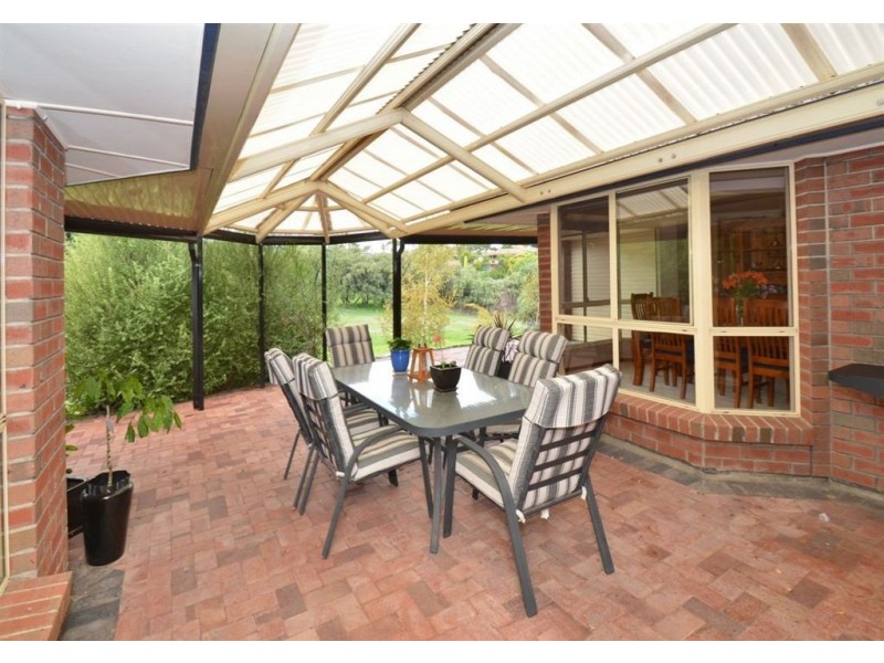 8 Opala Court, Hallett Cove SA 5158