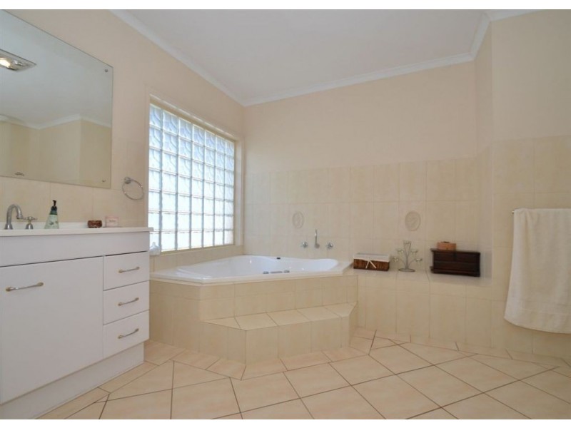 56 Bonython Avenue, Novar Gardens SA 5040