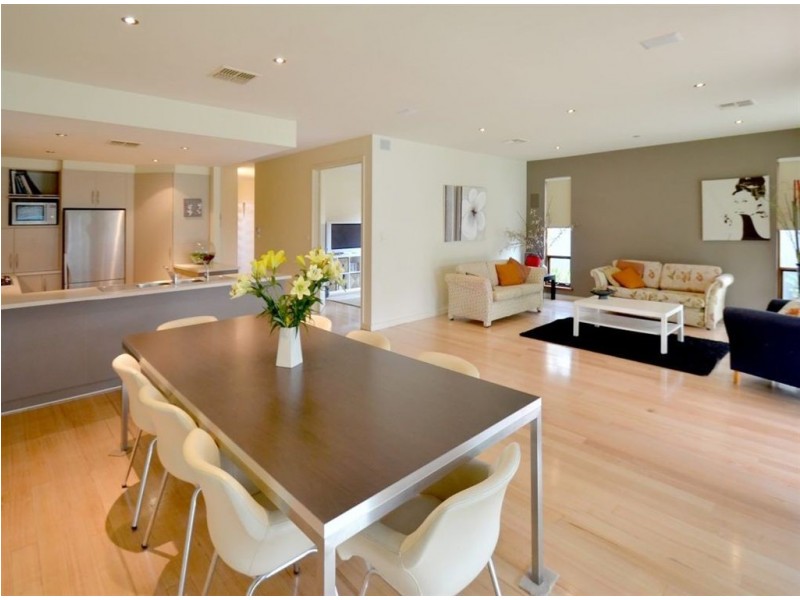 28 Fawnbrake Crescent, West Beach SA 5024