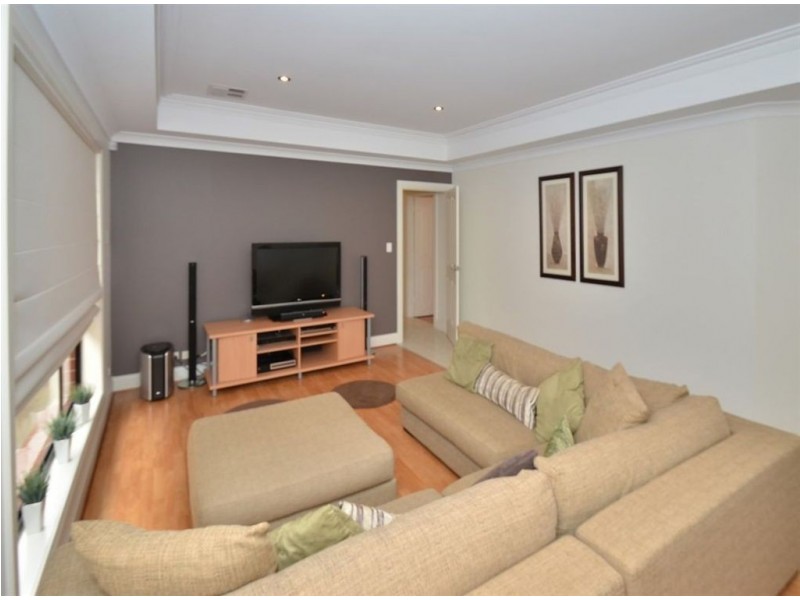 19 Cottesloe Street, West Beach SA 5024