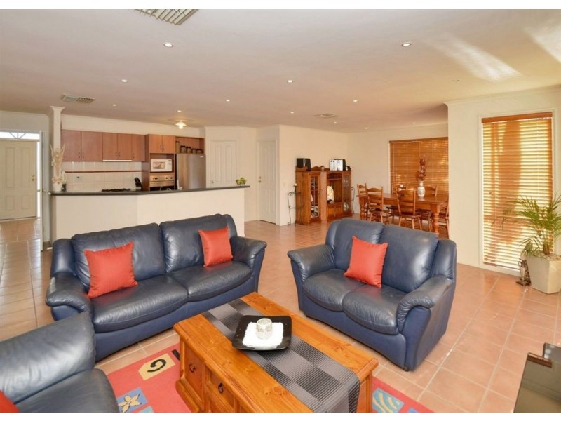 24 Worthing Drive, Sheidow Park SA 5158