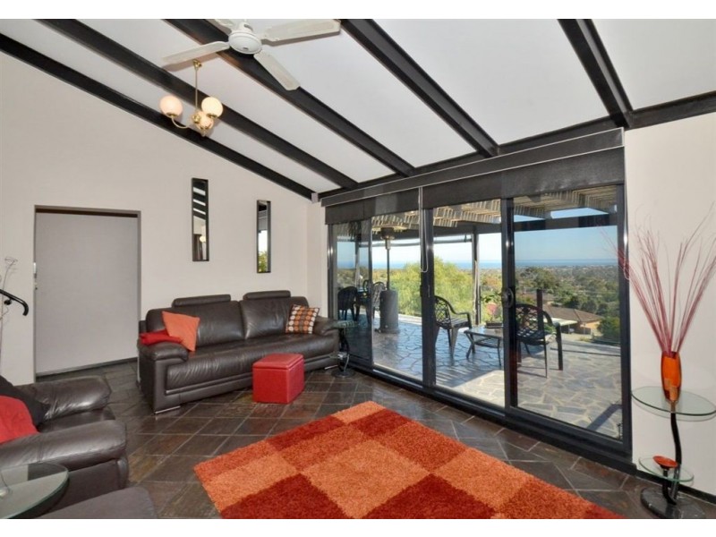 35 Seacombe Crescent, Seacombe Heights SA 5047