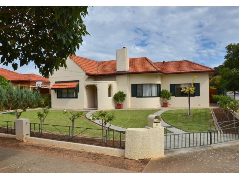 8 McGilp Avenue, Glengowrie SA 5044