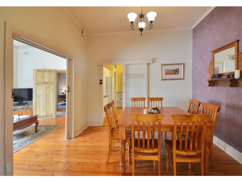 8 McGilp Avenue, Glengowrie SA 5044