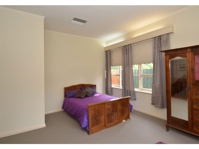 8 McGilp Avenue, Glengowrie SA 5044