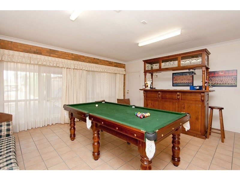 8 Rothesay Avenue, Glenelg North SA 5045