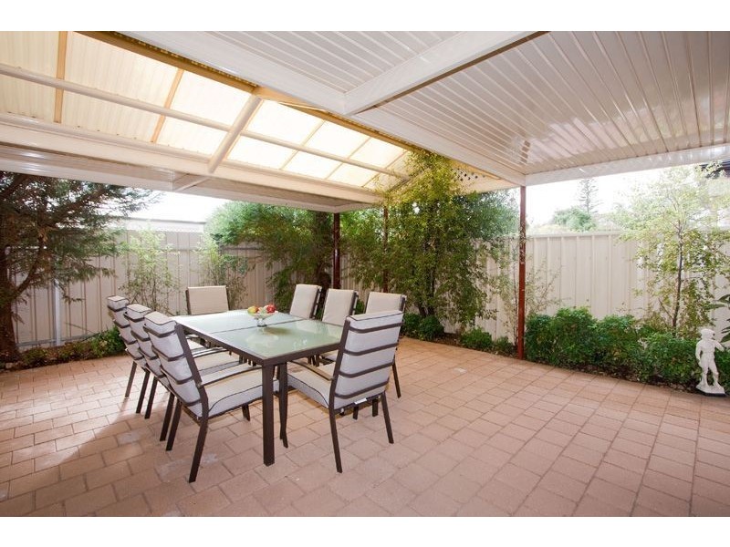 8 Rothesay Avenue, Glenelg North SA 5045