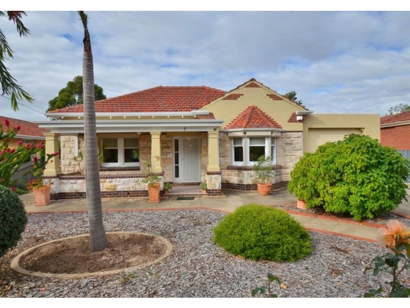 7 Almond Grove, Glandore SA 5037