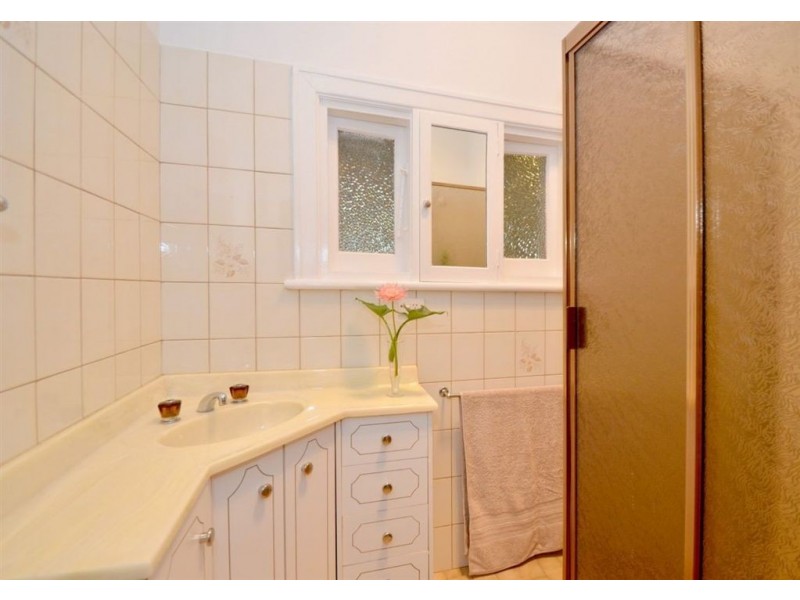 7 Almond Grove, Glandore SA 5037