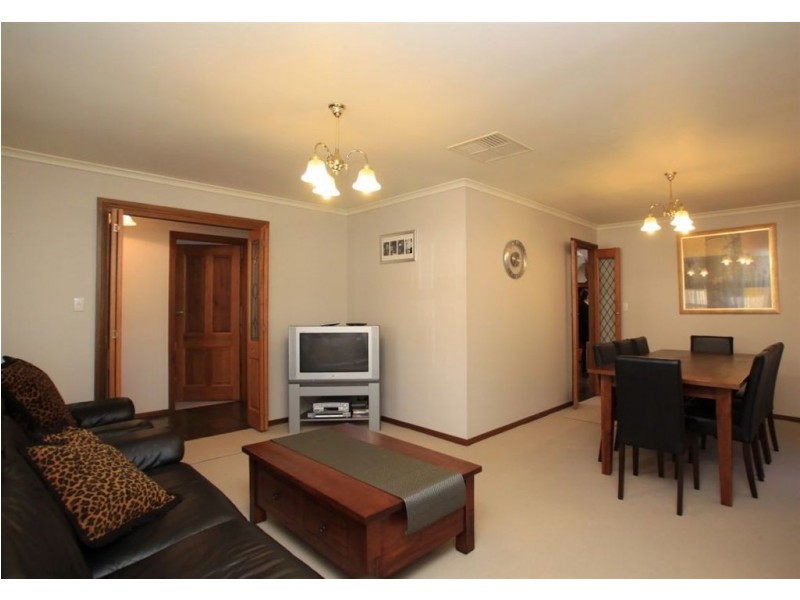 6 Tigress Drive, Hallett Cove SA 5158