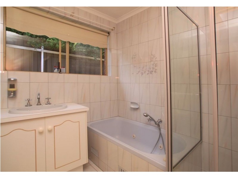 6 Tigress Drive, Hallett Cove SA 5158