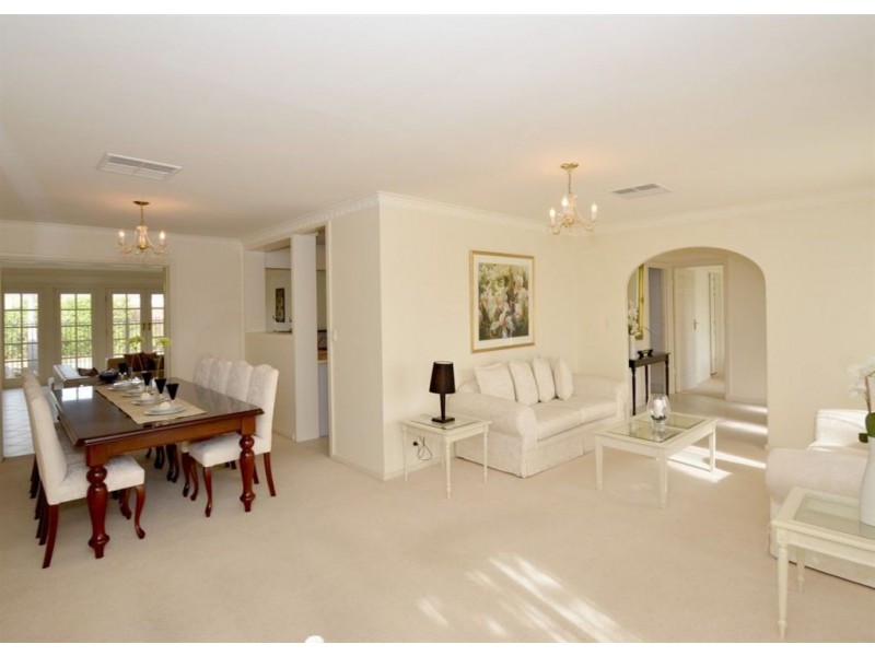 5 Hoylake Crescent, West Lakes SA 5021