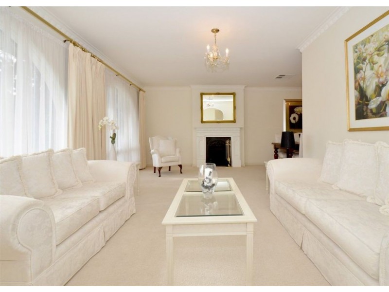 5 Hoylake Crescent, West Lakes SA 5021