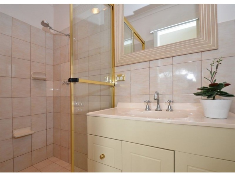 5 Hoylake Crescent, West Lakes SA 5021