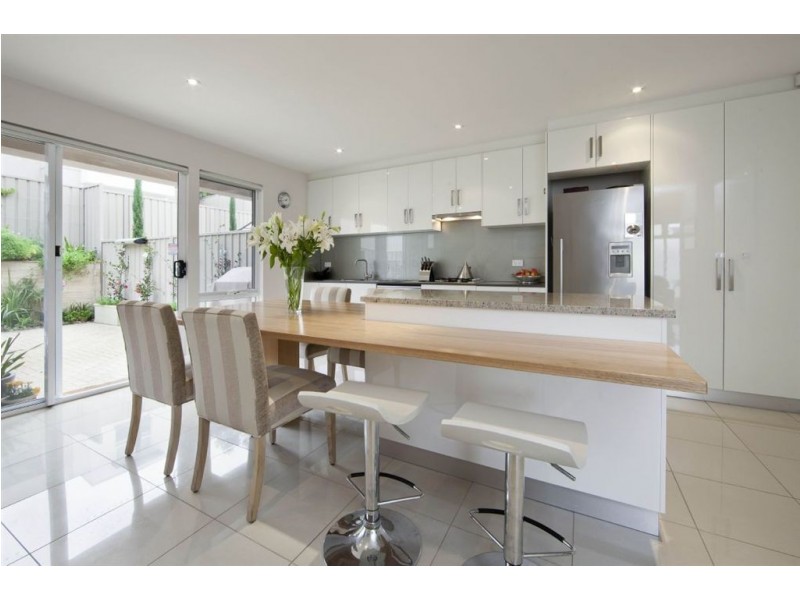 1/125 Military Road, Henley Beach South SA 5022