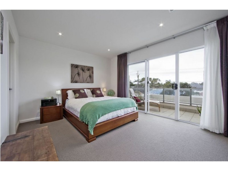 1/125 Military Road, Henley Beach South SA 5022