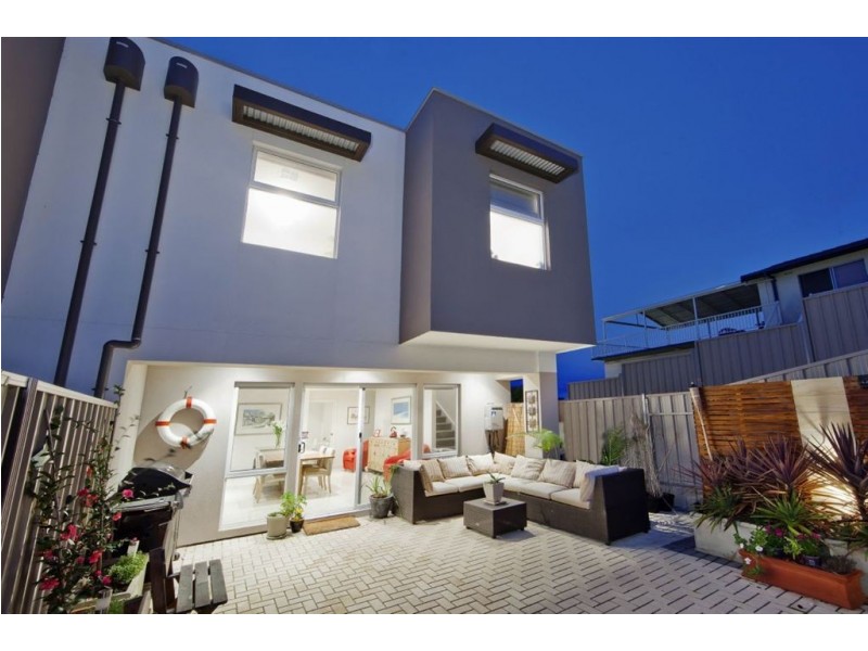 1/125 Military Road, Henley Beach South SA 5022