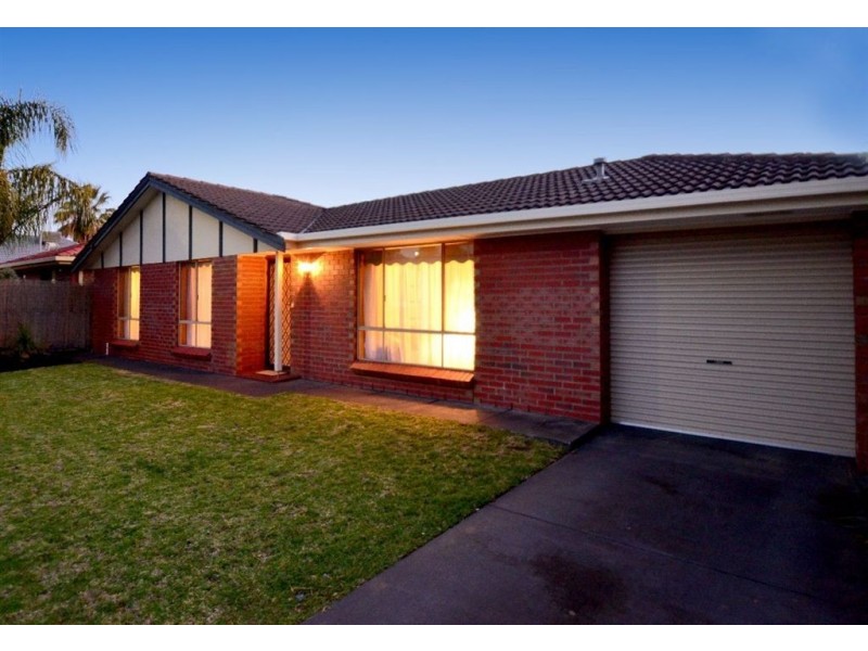 2 Walker Avenue, Clovelly Park SA 5042