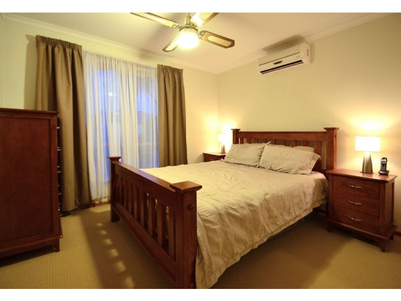 2 Walker Avenue, Clovelly Park SA 5042