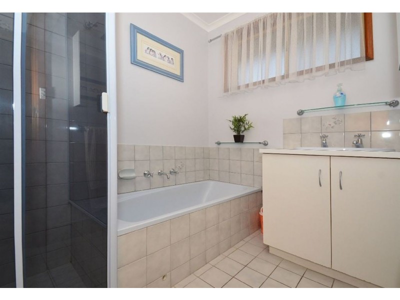 2 Walker Avenue, Clovelly Park SA 5042