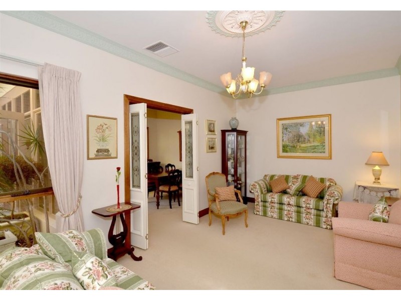 1/1 Lymington Street, Glenelg SA 5045