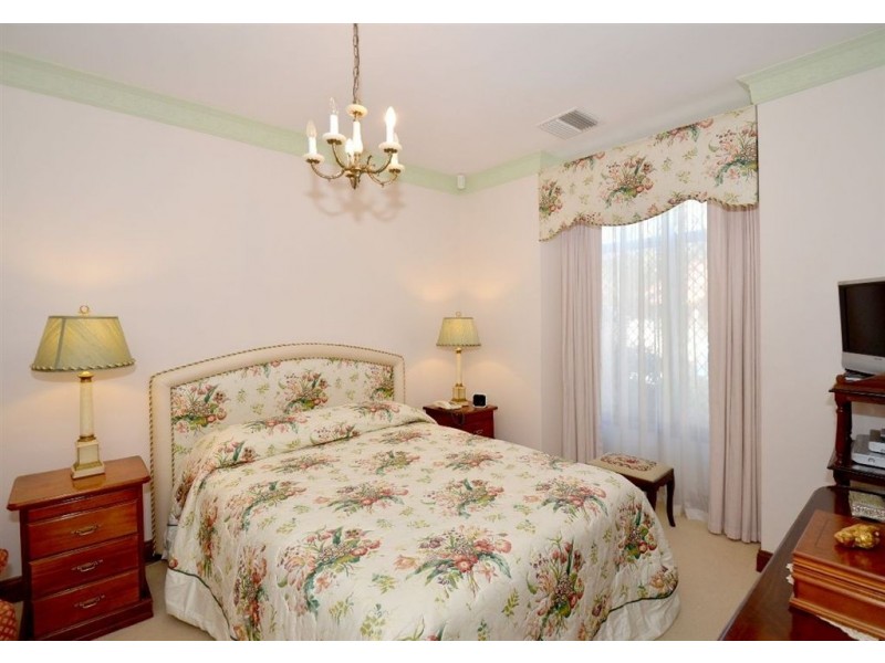 1/1 Lymington Street, Glenelg SA 5045