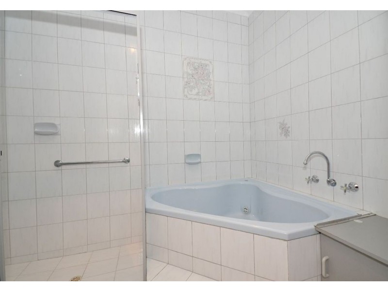 1/1 Lymington Street, Glenelg SA 5045