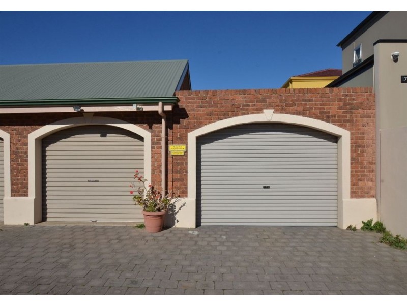 1/1 Lymington Street, Glenelg SA 5045