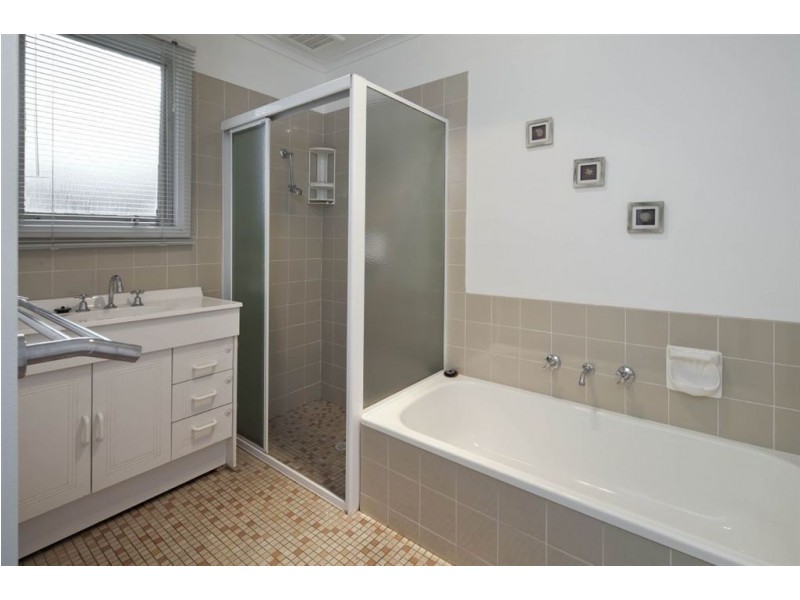 32 Dukas Drive, Ingle Farm SA 5098