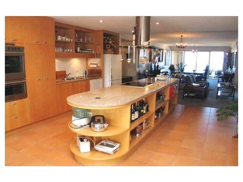 1/9 Holdfast Promenade, Glenelg SA 5045