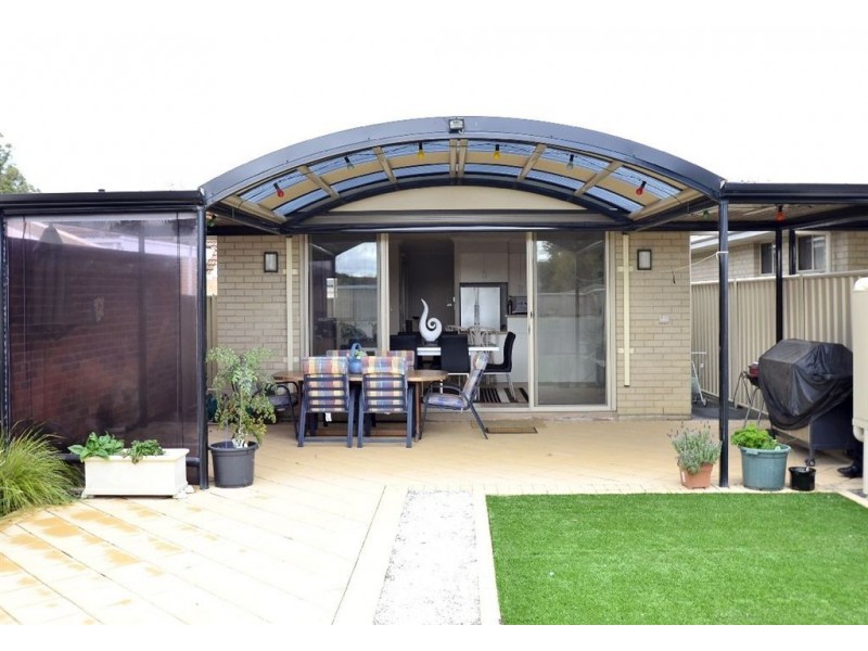9 Tiparra Avenue, Park Holme SA 5043