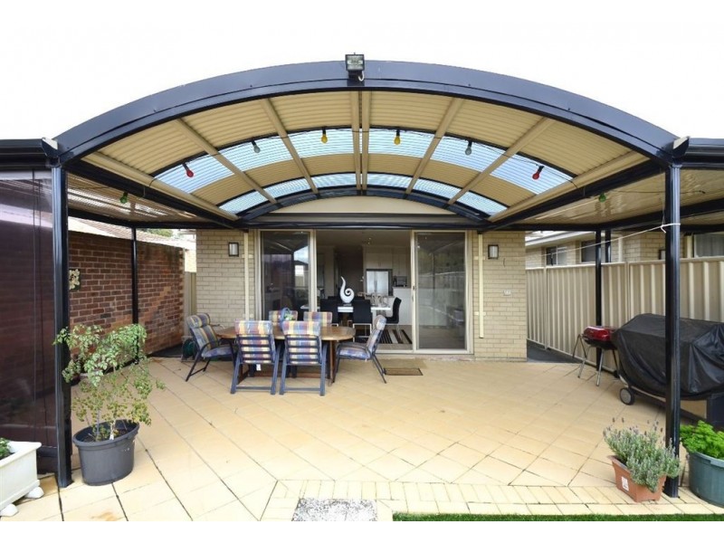 9 Tiparra Avenue, Park Holme SA 5043