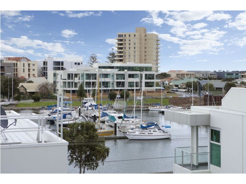17/12-14 Adelphi Terrace, Glenelg North SA 5045