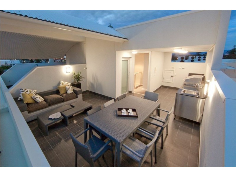 17/12-14 Adelphi Terrace, Glenelg North SA 5045