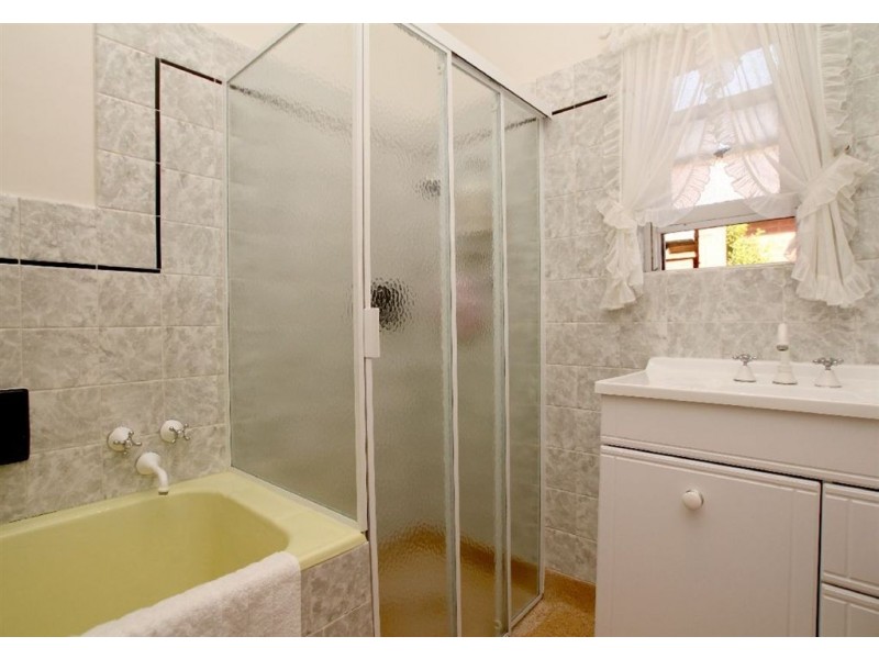 16 Hardy Avenue, Glengowrie SA 5044