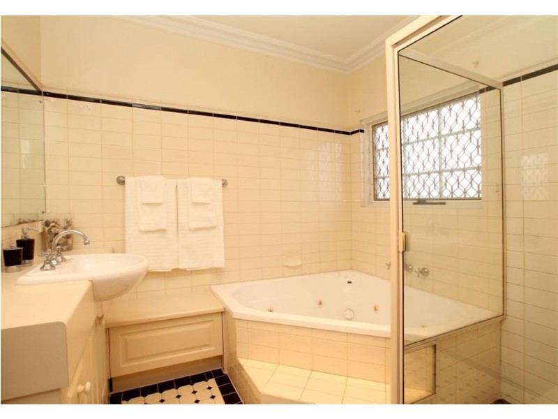 2/12 Old Tapleys Hill Road, Glenelg North SA 5045