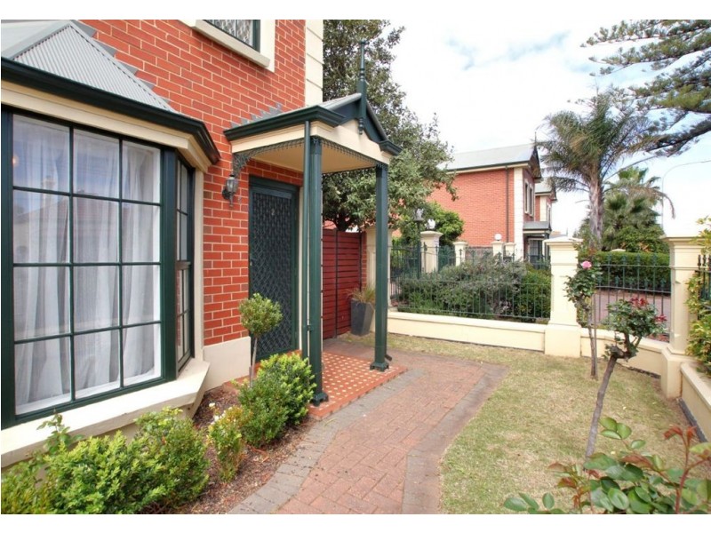 2/12 Old Tapleys Hill Road, Glenelg North SA 5045