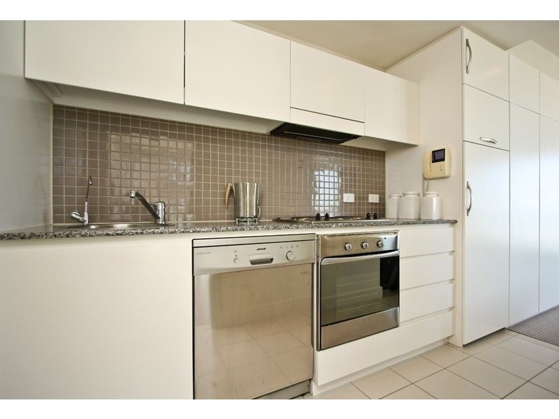 124/16 Holdfast promenade, Glenelg SA 5045
