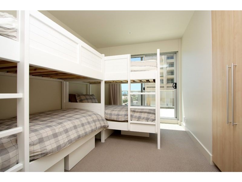 124/16 Holdfast promenade, Glenelg SA 5045