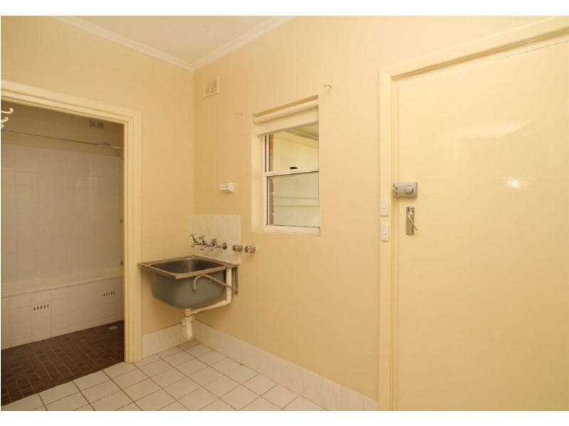 2 Croker Road, Morphettville SA 5043