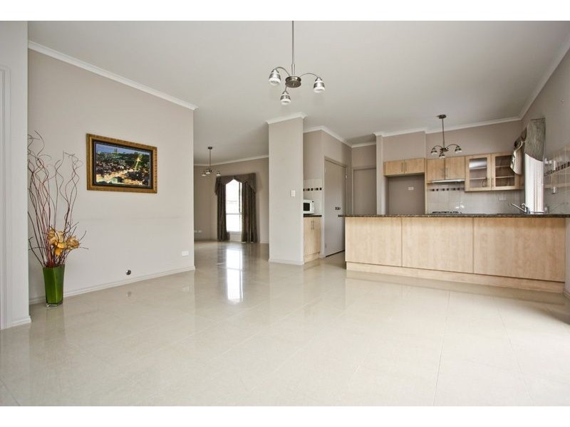 10 Glamis Avenue, Seacombe Gardens SA 5047