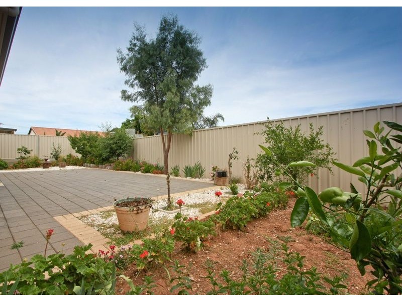 10 Glamis Avenue, Seacombe Gardens SA 5047