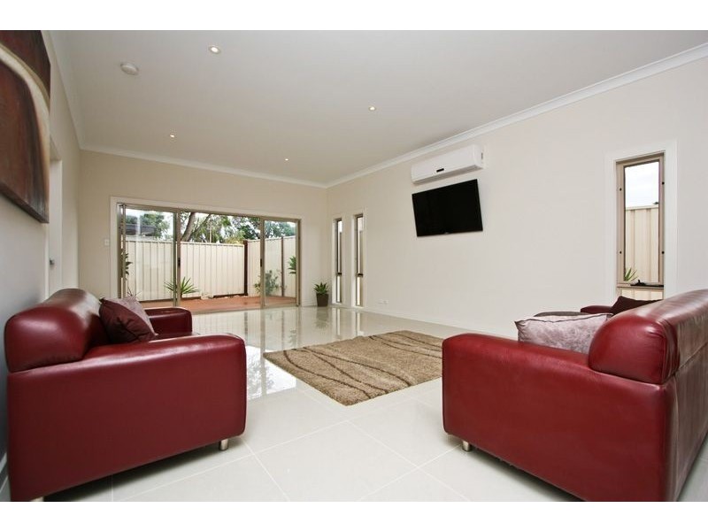 1A Moten Avenue, Glenelg North SA 5045