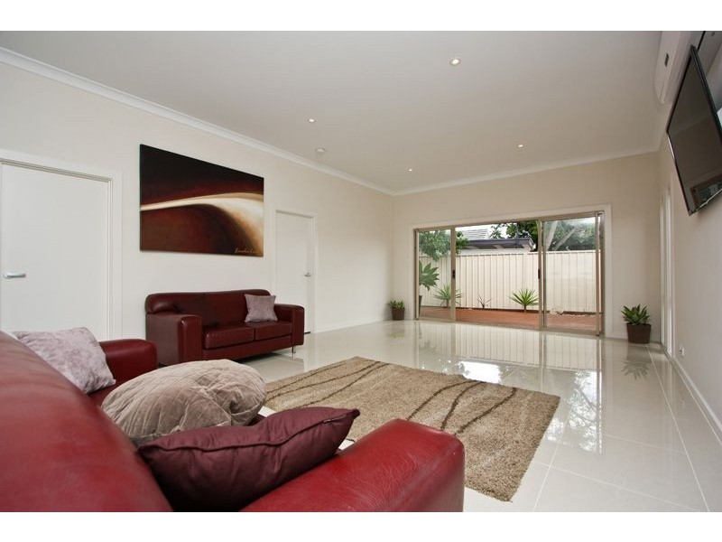 1A Moten Avenue, Glenelg North SA 5045
