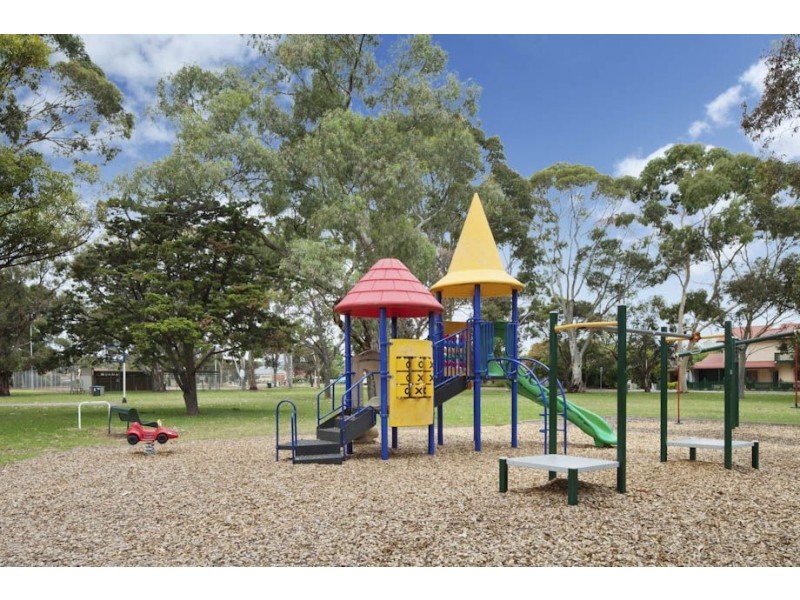 23 & 23a Hamilton Avenue, Warradale SA 5046